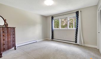 10010 Lone Tree Dr, Anchorage, AK 99507
