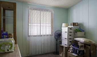 450 W SUNWEST Dr 18, Casa Grande, AZ 85122
