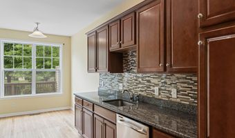 56 Tucker St 56, Danbury, CT 06810