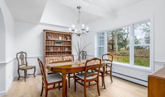 189 Dromoland Ln, Barnstable, MA 02630