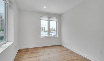 50 Hichborn St 308, Boston, MA 02135