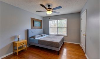 1089 LONGSHORE Dr, Anniston, AL 36206