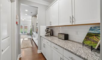 801 Deepwood Ct, Boiling Springs, SC 29316