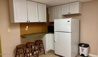 1245 Longboat Ave, Beachwood, NJ 08722