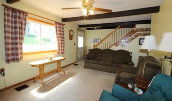 28 Charles St, Belfast, ME 04915