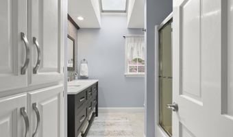 5 Lancaster Ln, Bourne, MA 02532