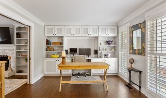 1726 Brookstone Way NW, Acworth, GA 30101