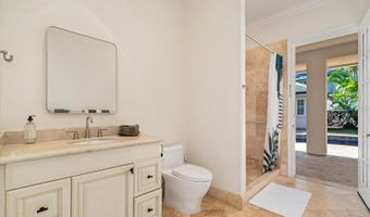 626 W Hind Dr, Honolulu, HI 96821