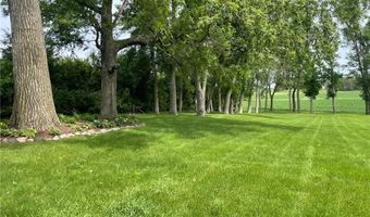 23371 650th Ave, Alden, MN 56009