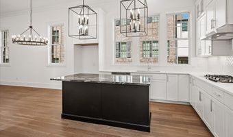 5033 Magnolia Cir, Addison, TX 75001