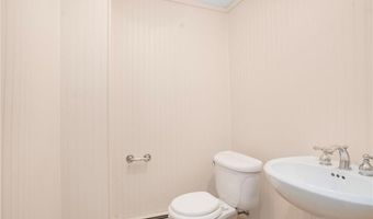 14 Elm St, Newport, RI 02840