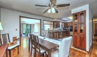 11 Ark Rd, Branford, CT 06405