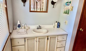 115 Hayestown Rd, Danbury, CT 06811
