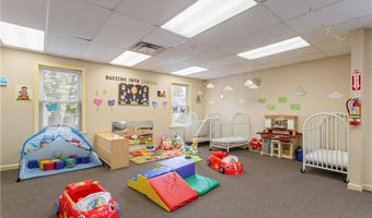 1326 Plainfield St, Cranston, RI 02920