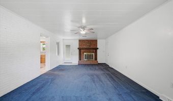 142 Center Grange Rd, Aliquippa, PA 15001
