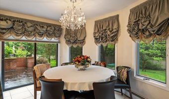 29 Sunset Rd S, Albertson, NY 11507