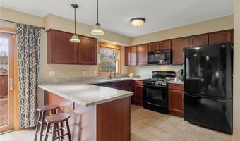 6684 133rd St W, Apple Valley, MN 55124