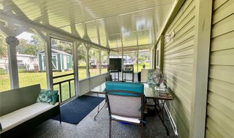 55045 6TH St, Astor, FL 32102