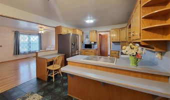 712 Duckett St, Advance, MO 63730