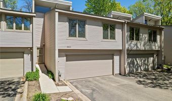 8405 137th Ct, Apple Valley, MN 55124