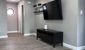 38 Edison St, Bayville, NJ 08721