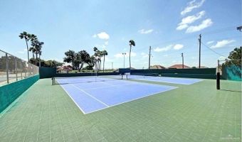 912 Palm Dr, Alamo, TX 78516