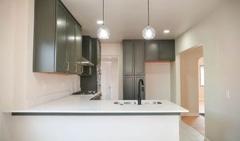 3017 Frontier Ave NE, Albuquerque, NM 87106