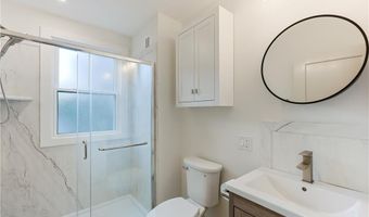 65 Burton St 2, Bristol, RI 02809