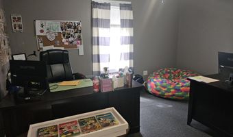 308 W Church St, Aurora, MO 65605