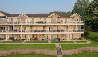 14 Iowa St. B2, Arnolds Park, IA 51331