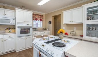 172 Eden Acres Dr, Andrews, NC 28901