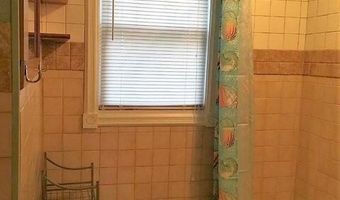 108 N Burke Ave, Long Beach, MS 39560