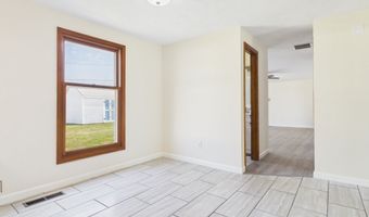 1520 E 42nd St, Anderson, IN 46013