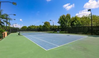 511 WINTERSIDE Dr, Apollo Beach, FL 33572