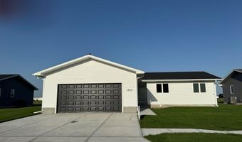 1503 Highlander Ln, Aurora, NE 68818