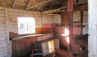 9805 E Langell Valley Rd, Bonanza, OR 97623