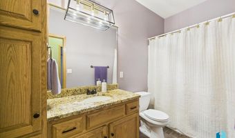 605 S Palmer Dr, Brandon, SD 57005