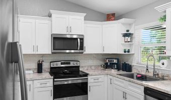 122 Seville Rd, Auburndale, FL 33823