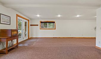 8840 SPRING LAKE Rd, Amherst, WI 54406