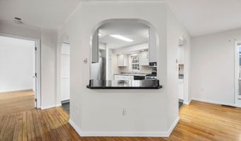 202 Pearl St, Bangor, ME 04401