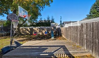 29 Dix Ave, Johnston, RI 02919