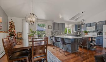 11 Carol Ave, Bristol, RI 02809