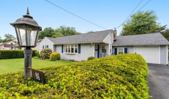 96 Comly Rd, Bayonne, NJ 07035