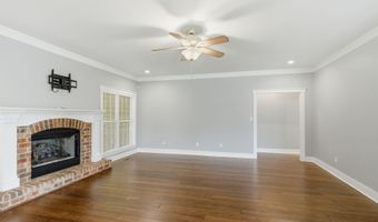 175 Glenview Dr, Albertville, AL 35950