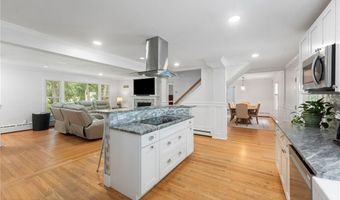 15 Bestwick Trl, Coventry, RI 02816