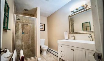 4 Burr Ave, Barrington, RI 02806