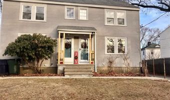 9 SARATOGA Rd, North Kingstown, RI 02852