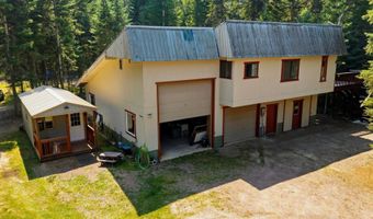 6328 River Rd, Clark Fork, ID 83811