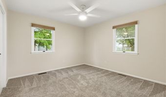 17341 N 158th St, Basehor, KS 66007