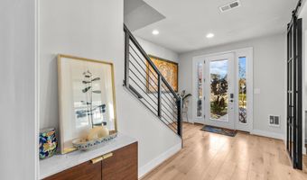 9750 WINDFLOWER Way, Bethesda, MD 20817